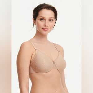 Chantelle C Magnifique Seamless Unlined Minimizer in Nude Sand